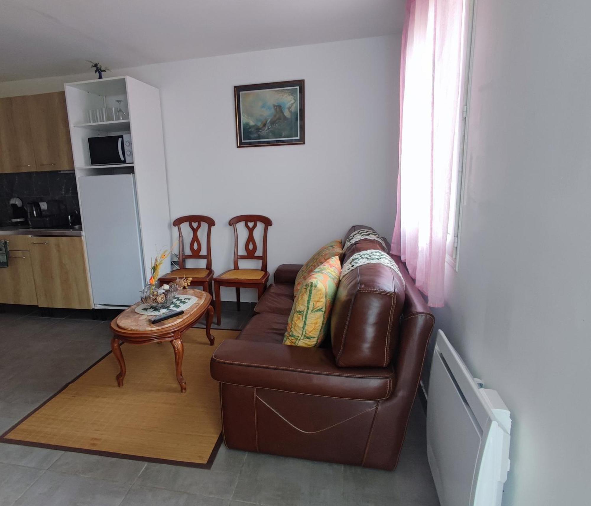 Le Calme Apartment Bourges Luaran gambar